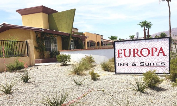 Desert Hot Springs Hotel | Europa Inn & Suites