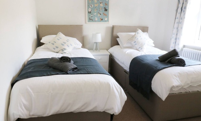 Addingham Cottage | Evergreen