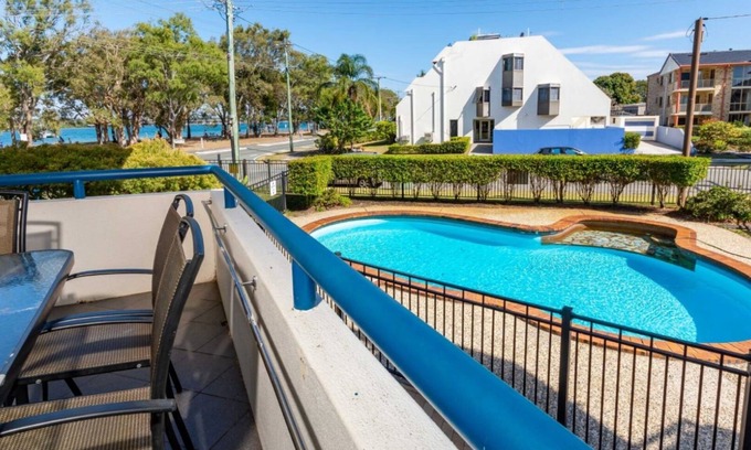 Bongaree Apartment | Everything You Need Including a Pool