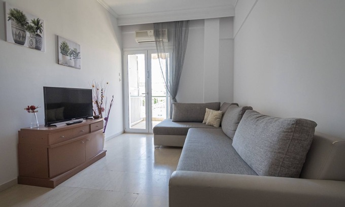 Nea Playia Apartment | Evi Apartment by RentalsPro