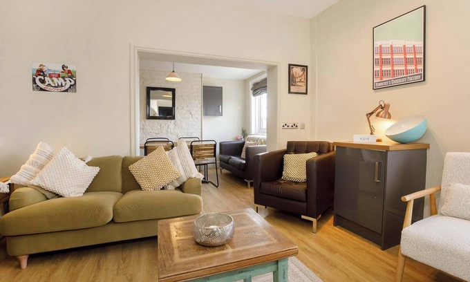 York Apartment | Excellent Two bedroom apartment in central York A4