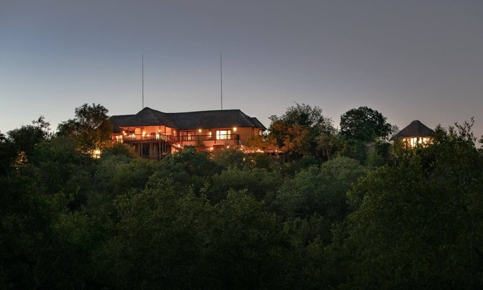 Hoedspruit Villa | Exclusive Bush Villa Inside the Greater Kruger National Park, home of the Big 5