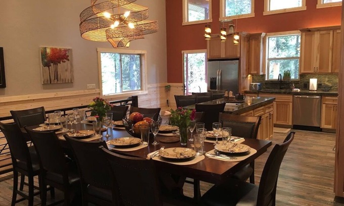 Island Park Cabin | Exclusive Cabin, showcasing Five Stars of LUXURY & Comfort, + Hot Tub and More!