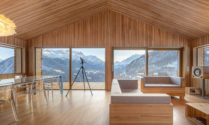 Toerbel Ski Chalet | Exclusive design chalet on 1 800 meters, 4-6 pers., above Törbel