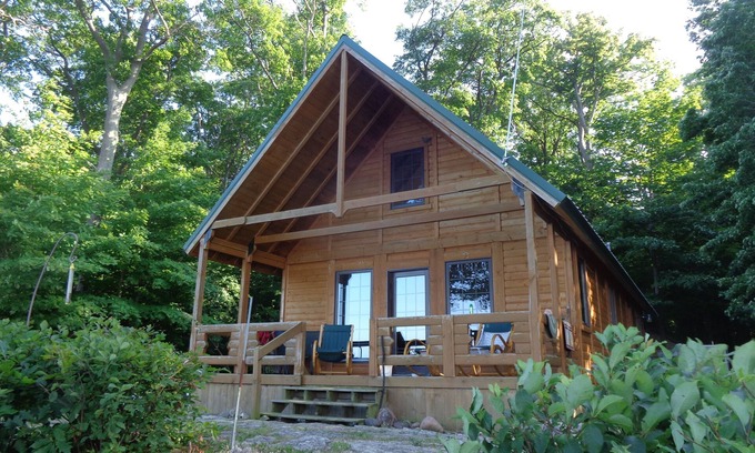 Au Gres Cottage | Exclusive Island Getaway for Boat Owners ~ An Outstanding Secluded Experience ~