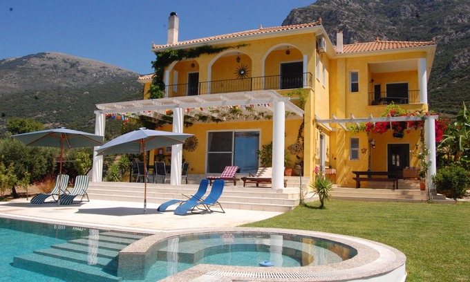 Kiparissia Villa | Exclusive Large Luxury Villa with Private Pool and Sea/Mountain views