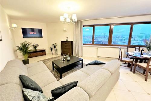 Krowodrza Apartment | Exclusive PENTHOUSE near CityCenter 120m2 +NETFLIX