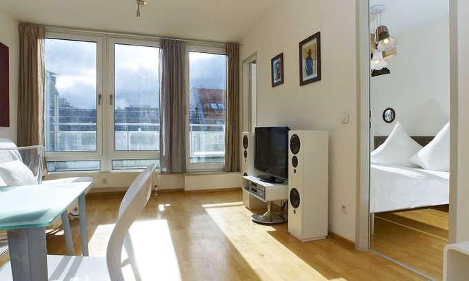 Mitte Apartment | Exclusive Penthouse with private panoramic terrace on the Checkpoint Charlie