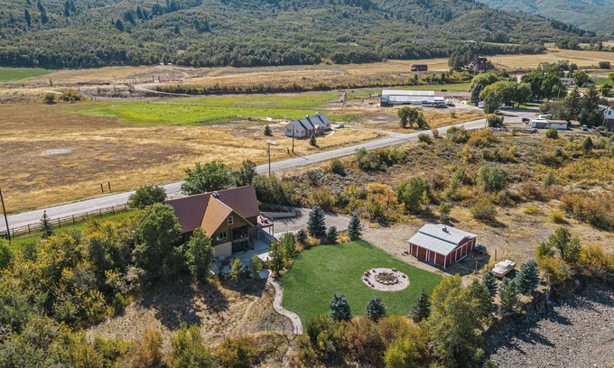 Eden Cabin | Exclusive Riverfront Eden Ranch! Pet Friendly!