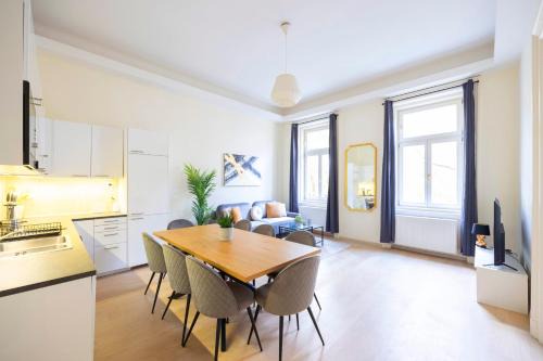 Terezvaros Apartment | Exclusive & Spacious Central Residence w/4BEDRM 2BATHRM