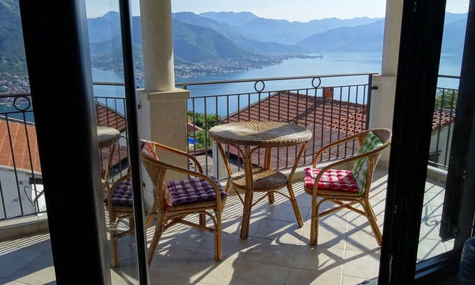 Klinci Villa | Exclusive use of private pool and sun terraces with panoramic views of Kotor Bay