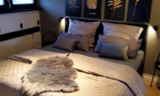Eckersmuhlen Apartment | Exclusive vacation apartment (60 sqm) in a quiet location with box-spring bed
