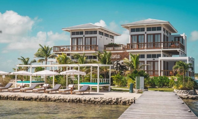 San Pedro Hotel | Exclusive Villa with Private Balcony and Swimming Pool - Free Airport Shuttle!