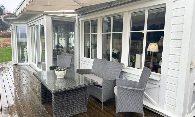 Uddevalla Municipality House | Exclusive villa with sea view in Uddevalla | SE09057