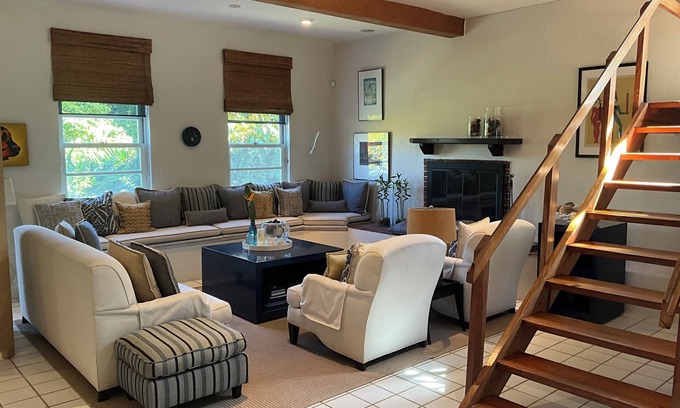Tucker's Town House | Executive 3-bedroom house in the exclusive Tuckers Town area.