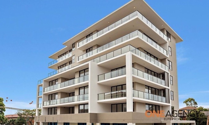 Wollongong CBD Apartment | Executive Beach pad