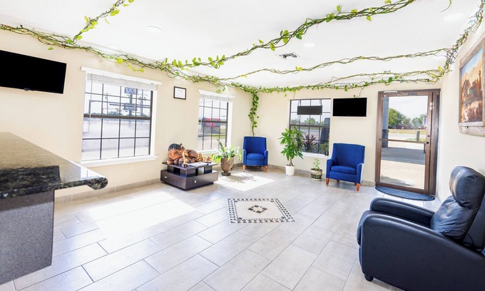 Hondo Hotel | Executive Inn of Hondo