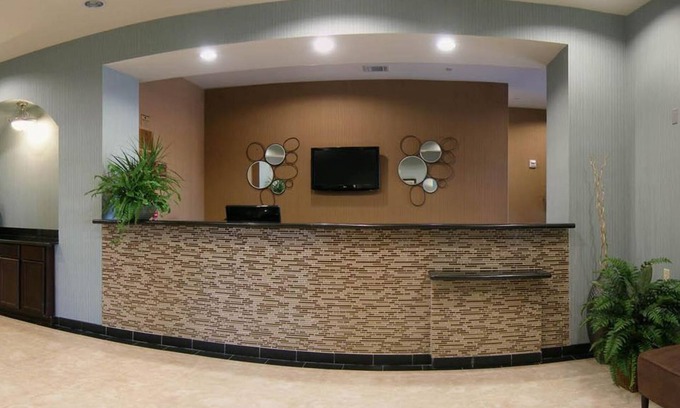 Marlin Hotel | Executive Inn & Suites