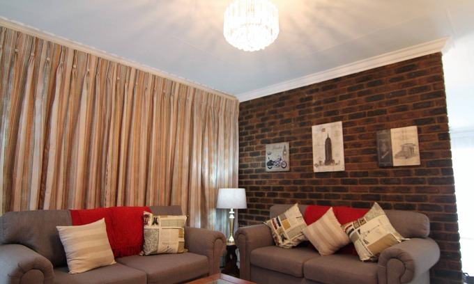 Alberton House | Executive style four bedroom house