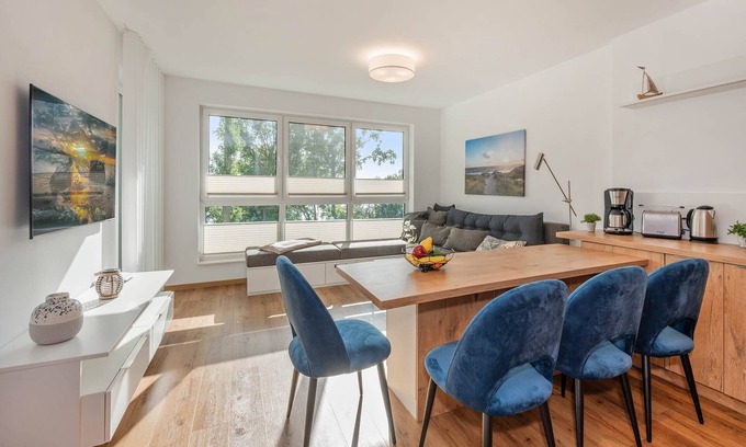 Zirchow Apartment | "exklusives 61m² Apartment mit Haff-blick Ruhige Lage Balkon & Wlan Stellp