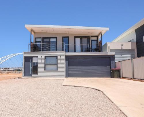 Exmouth House | Exmouth Marina Escape