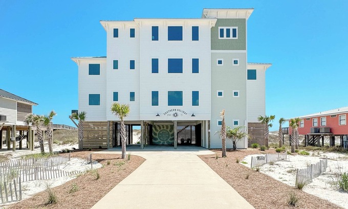 Gulf Shores House | Experience Beachfront Luxury at Southern Holiday, plus FREE Activities & Golf