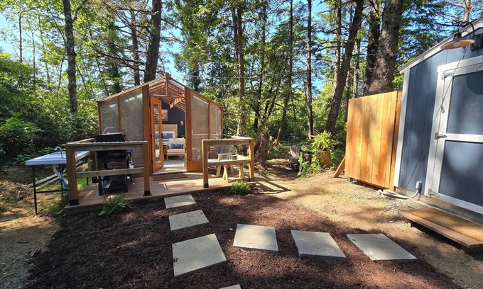 Copalis Beach Cabin | Experience Coastal Bliss in a Stunning Glass House Glamping Retreat