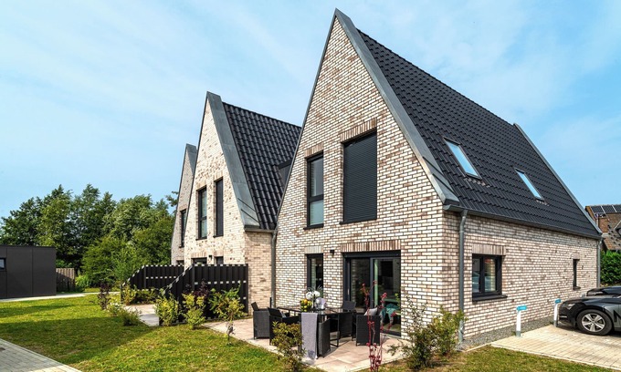 Daenschendorf House | "Experience Comfort and Luxury at Ferienhaus Donnerkeil Fehmarn!"