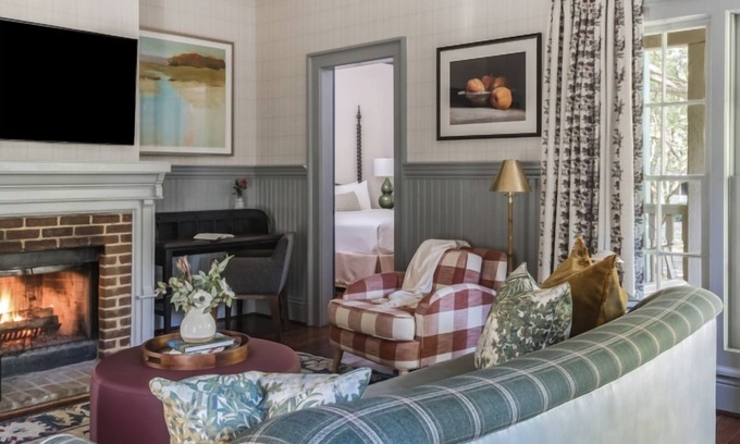 Adairsville Hotel | Experience Fun Outdoor Adventures in 2 Spacious Cottages - Dog Friendly