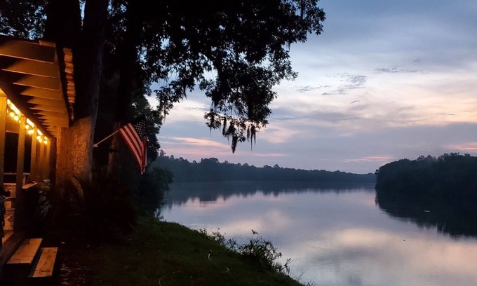 Autaugaville House | Experience life on the Alabama River! Pet-Friendly! 3BD/2BA