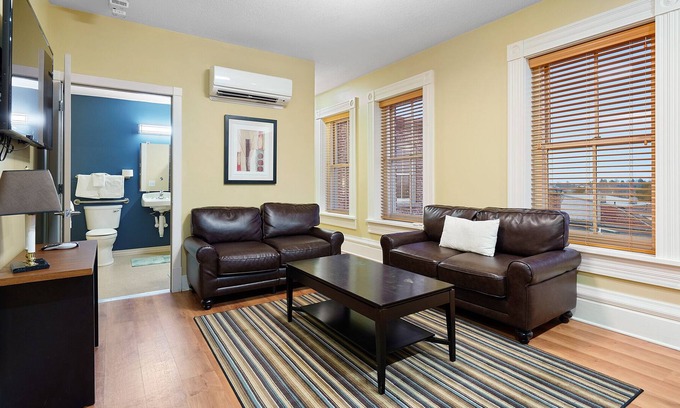 St. Clairsville House | Experience the Enchanting Allure of Condo minutes from Wheeling 308