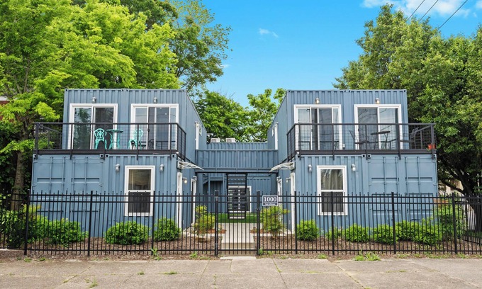 Phoenix Hill Apartment | Experience the Unique Re-Nu Shipping Container