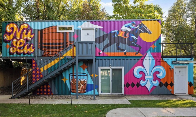 Phoenix Hill Apartment | Experience the Unique Re-Nu Shipping Container #6