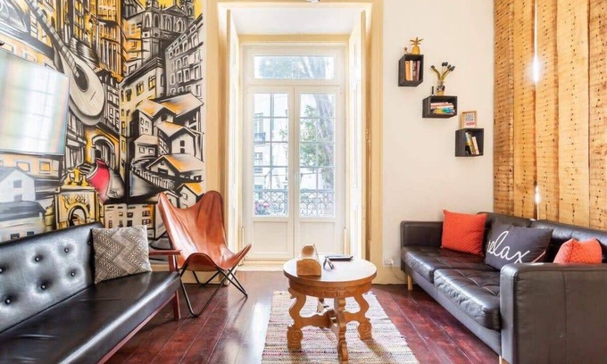 Se Apartment | Explore Lisbon from an Artistic Alfama Home