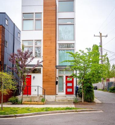 Mount Baker Apartment | Explore Seattle Free Parking & Walk to Light Rail - New listing & ABNB Superhost
