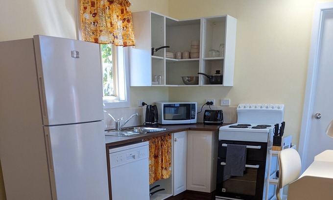 Gawler West Apartment | Explore the Gawler and Barossa region from this new Studio flat.