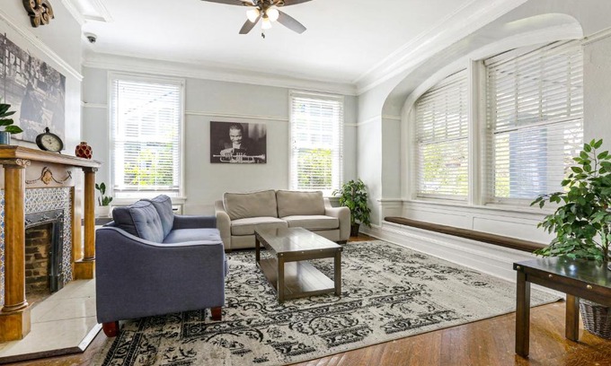 Mid-City Apartment | Express Rooms Close to City Amenities