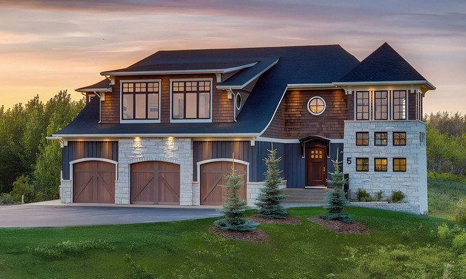 Bearspaw House | Exquisite 3+ Million Dollar Estate – A Lux Retreat