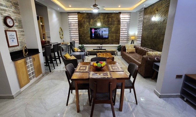Entebbe House | Exquisite 3bed 3.5bath Lake View Home!