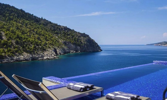 Frourion Villa | Exquisite Kefalonia Villa | Villa Arystar | 1 Bedroom | Seafornt | Spectacular.