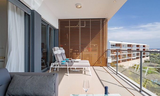 Telheiro Apartment | Exquisite modern apartment [112]