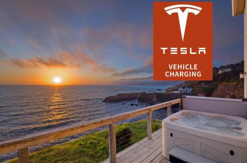 Shelter Cove Apartment | Exquisite Oceanview! by OceanviewHotTubs Oceanfront! Shelter Cove, CA Tesla EV station
