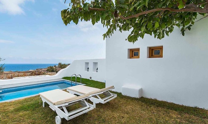 Kamari Villa | Exquisite Santorini Villa | Villa.