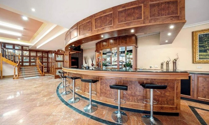 Warrandyte Villa | Exquisite Villa Living at 5 Swansfield Ct, Warrandyte - Shared Amenities Await!
