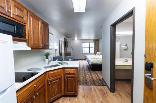Ashwaubenon Hotel | Extended Stay Airport