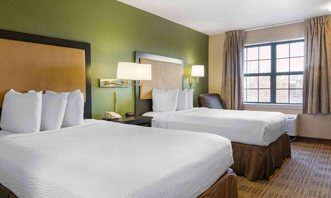 Farmington Hills Hotel | Extended Stay America Select Suites Detroit Farmington Hills