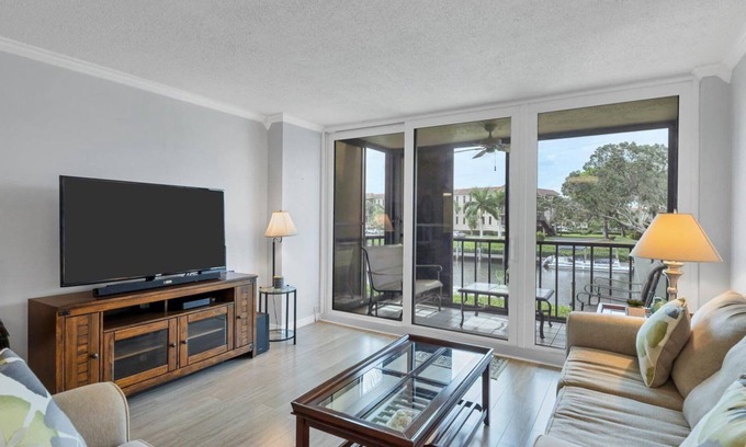 Charlotte Harbor Condo | 🥇 Extraordinary 2bd waterfront condo (CH897)