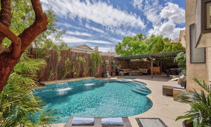 Green Valley North House | Extraordinary Private Pool/Spa Villa w/man cave