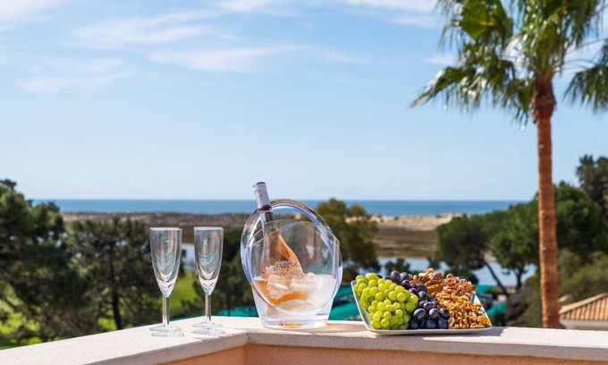 Quinta do Lago House | Extraordinary Villa on an elevated position in Quinta do Lago.
