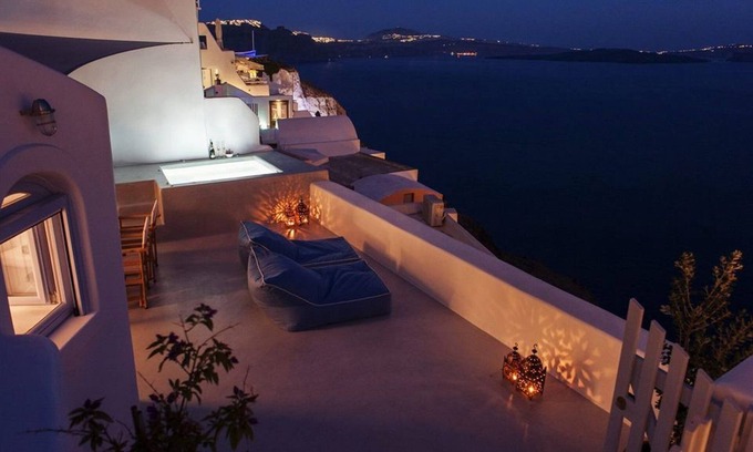 Oia Villa | Extravagant Santorini Villa | 2 Bedrooms | Villa Elara | Sun Terrace With Sea.
